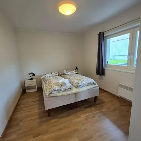 3 Bedroom With Terrace And Free Parking * Ålesund