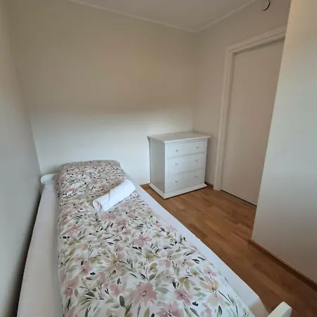 3 Bedroom With Terrace And Free Parking * Ålesund