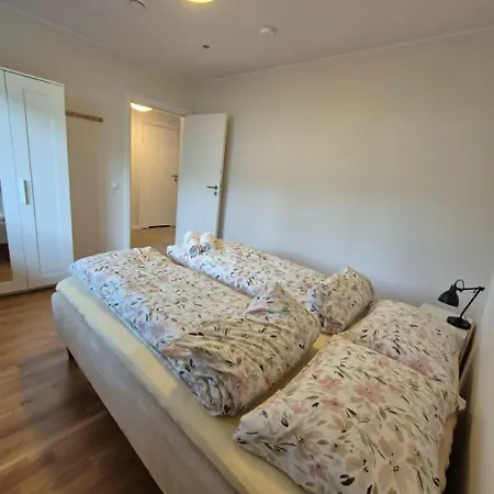 3 Bedroom With Terrace And Free Parking Ålesund